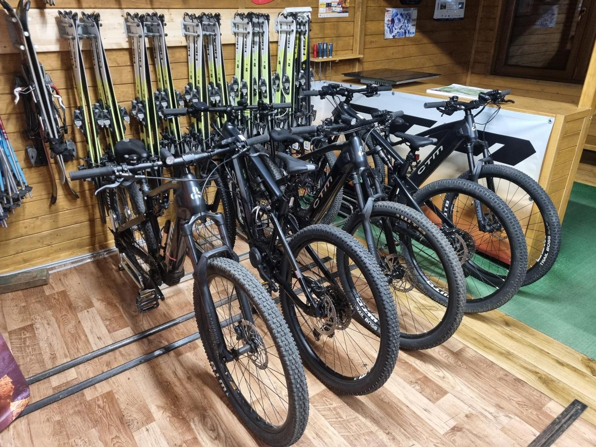 Apartament Elbrus Czyrna Szczyrk Wypozyczalnia Rowerow E-Bike Czyrna Szkola Narciarska & Wypozyczalnia Ski Serwis Экстерьер фото