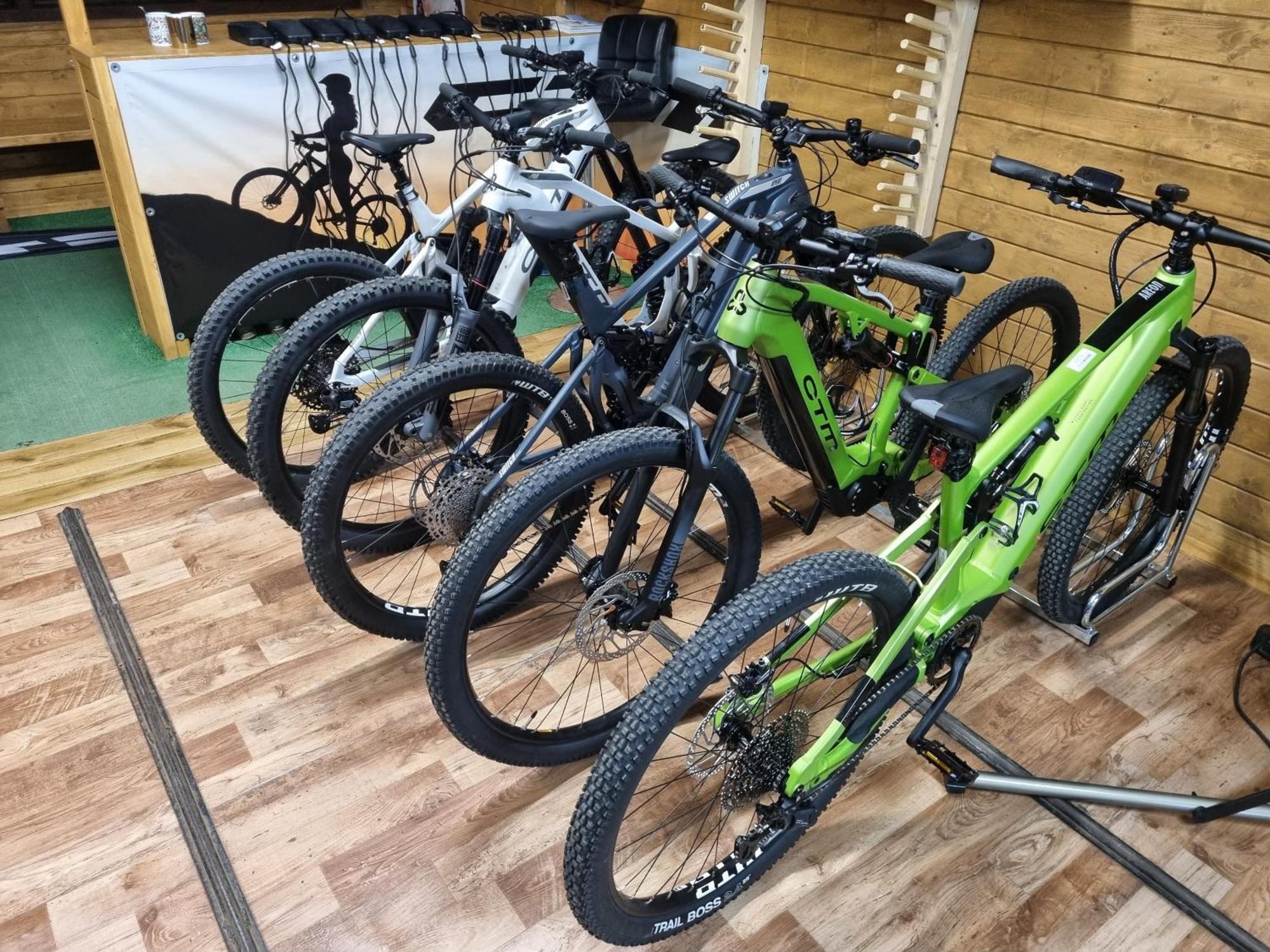 Apartament Elbrus Czyrna Szczyrk Wypozyczalnia Rowerow E-Bike Czyrna Szkola Narciarska & Wypozyczalnia Ski Serwis Экстерьер фото